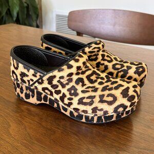 Leopard Danskos